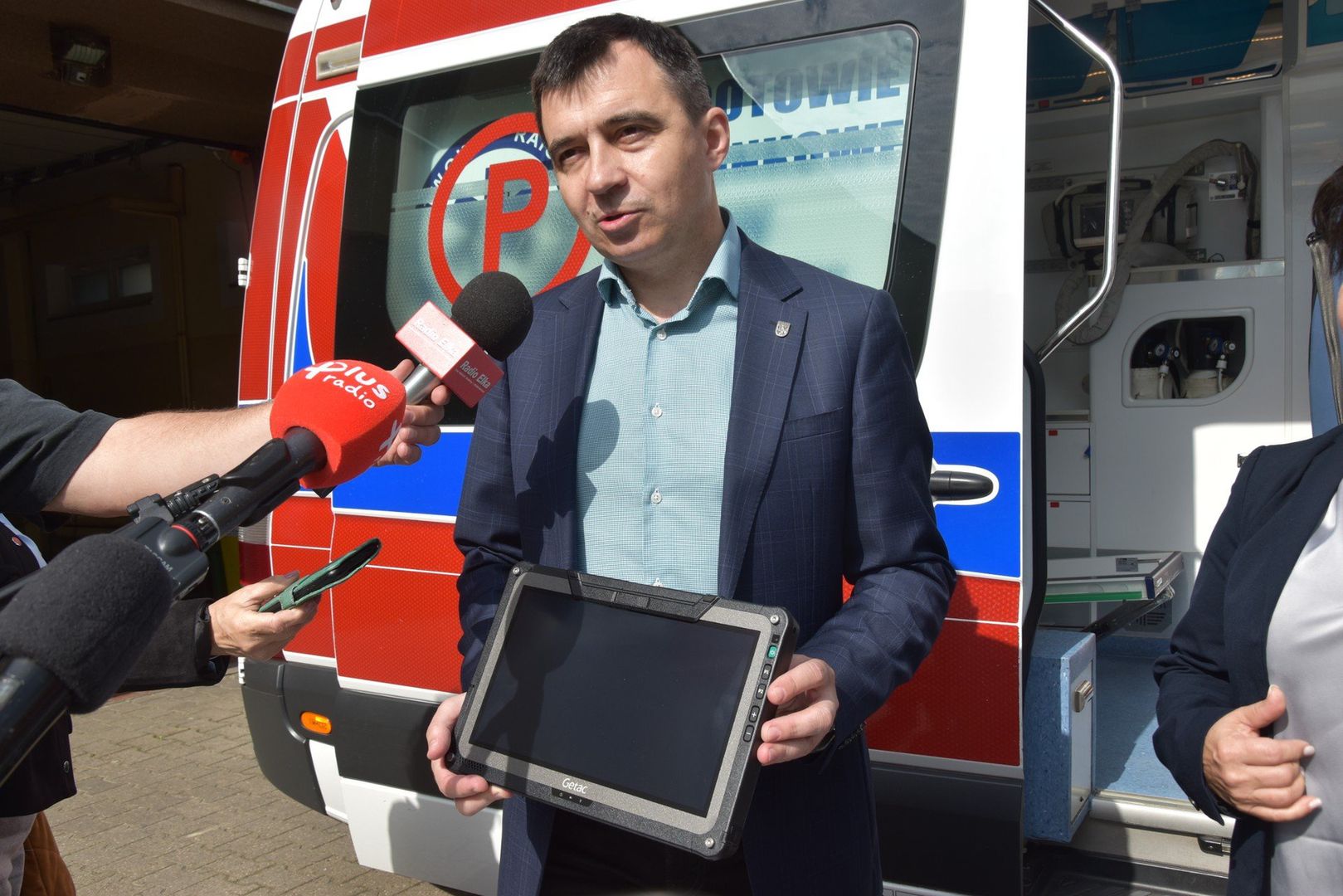 Miasto kupiło ratownikom medycznym specjalistyczne tablety