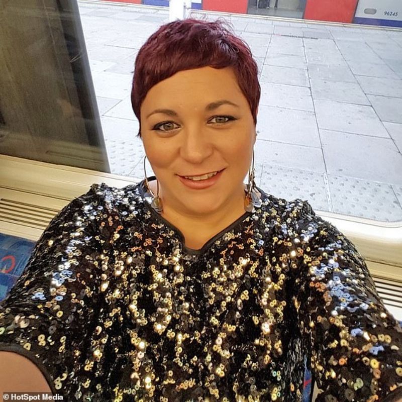 Zoe przez lata żyła w przemocowym związku. Teraz pomaga innym 