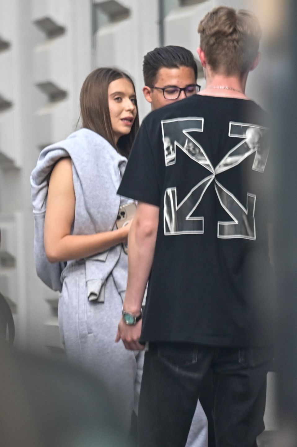 Allan Krupa na spacerze z dziewczyną