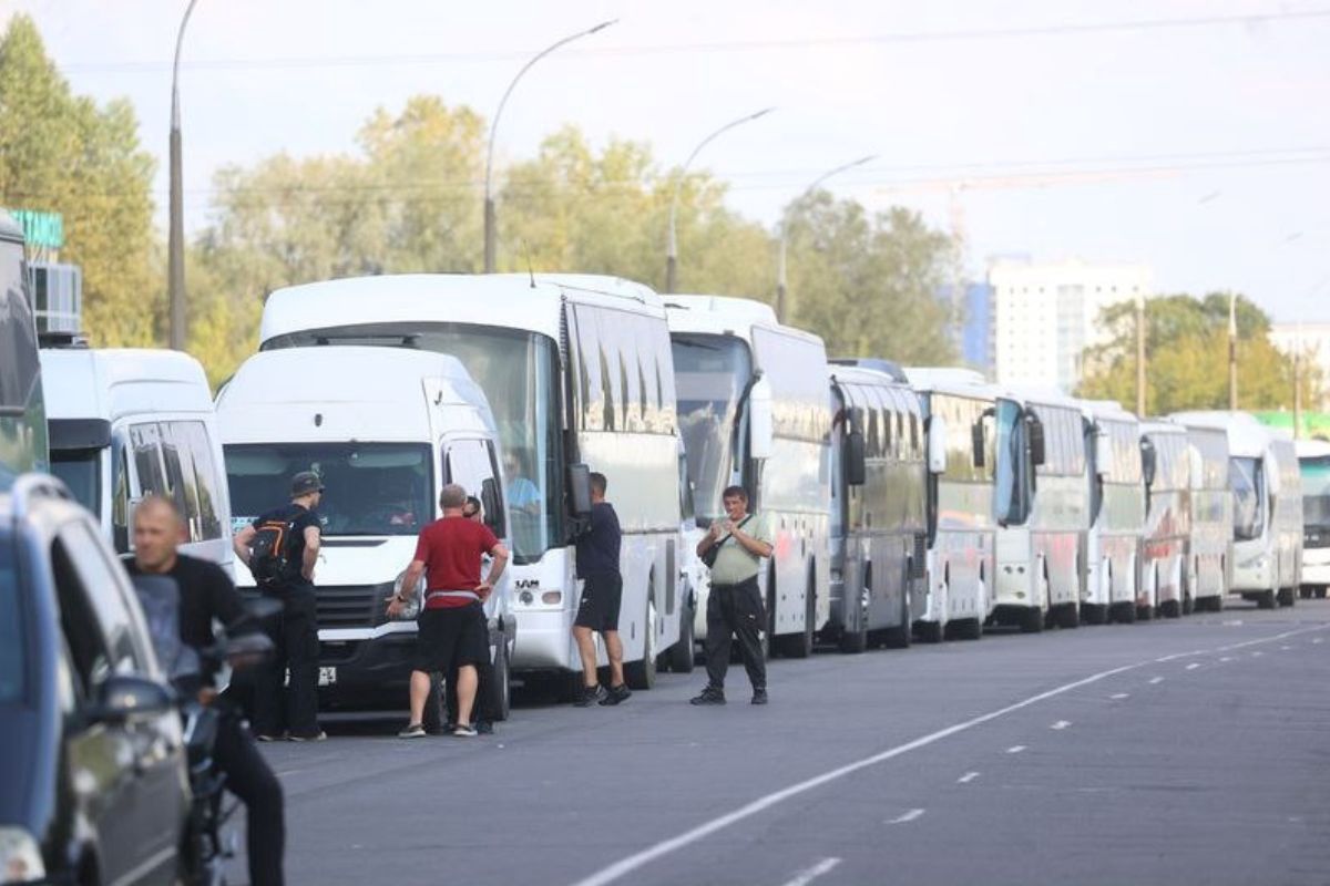 Paraliż na granicy z Białorusią. Tiry, busy i auta tkwią w kolejkach