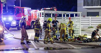 Poznań: Pożar bloku przy Krańcowej. Na miejscu wojewoda i wiceminister