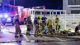 Poznań: Pożar bloku przy Krańcowej. Na miejscu wojewoda i wiceminister