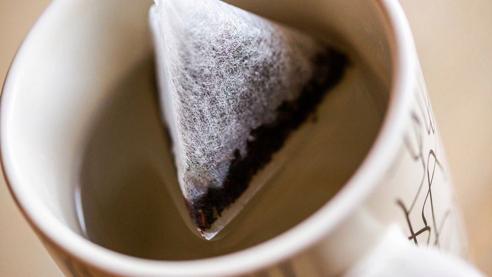 Lepiej zrezygnuj z tych herbat. Rujnują wątrobę i jelita