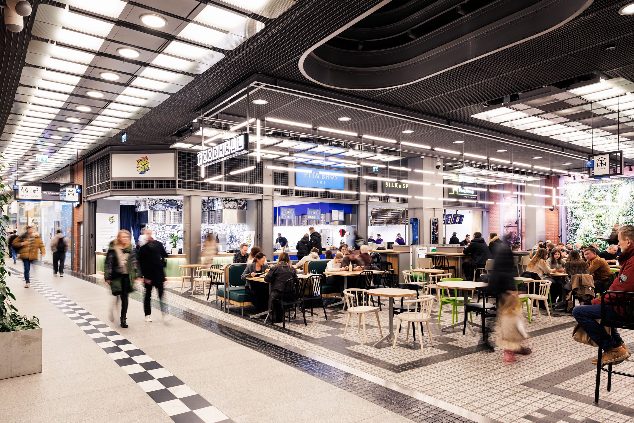 Parapetówka Food Hallu Stary Browar – Kulinarne gwiazdy i darmow