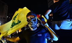 WSJ: Hezbollah odbudowuje arsenał. Presja na Bejrut rośnie