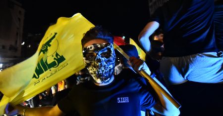 WSJ: Hezbollah odbudowuje arsenał. Presja na Bejrut rośnie