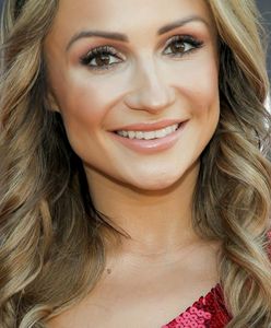 Sylwia Madeńska w skąpym bikini. Sączy drinka w jacuzzi na dachu