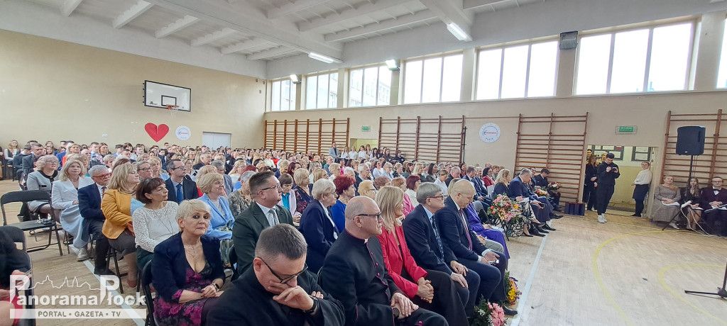 100-lecie i troszeczkę Zespołu Szkół Ekonomiczno-Kupieckich w Płocku