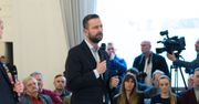 Niezidentyfikowany obiekt spadł na Polskę. Szef MON zabrał głos