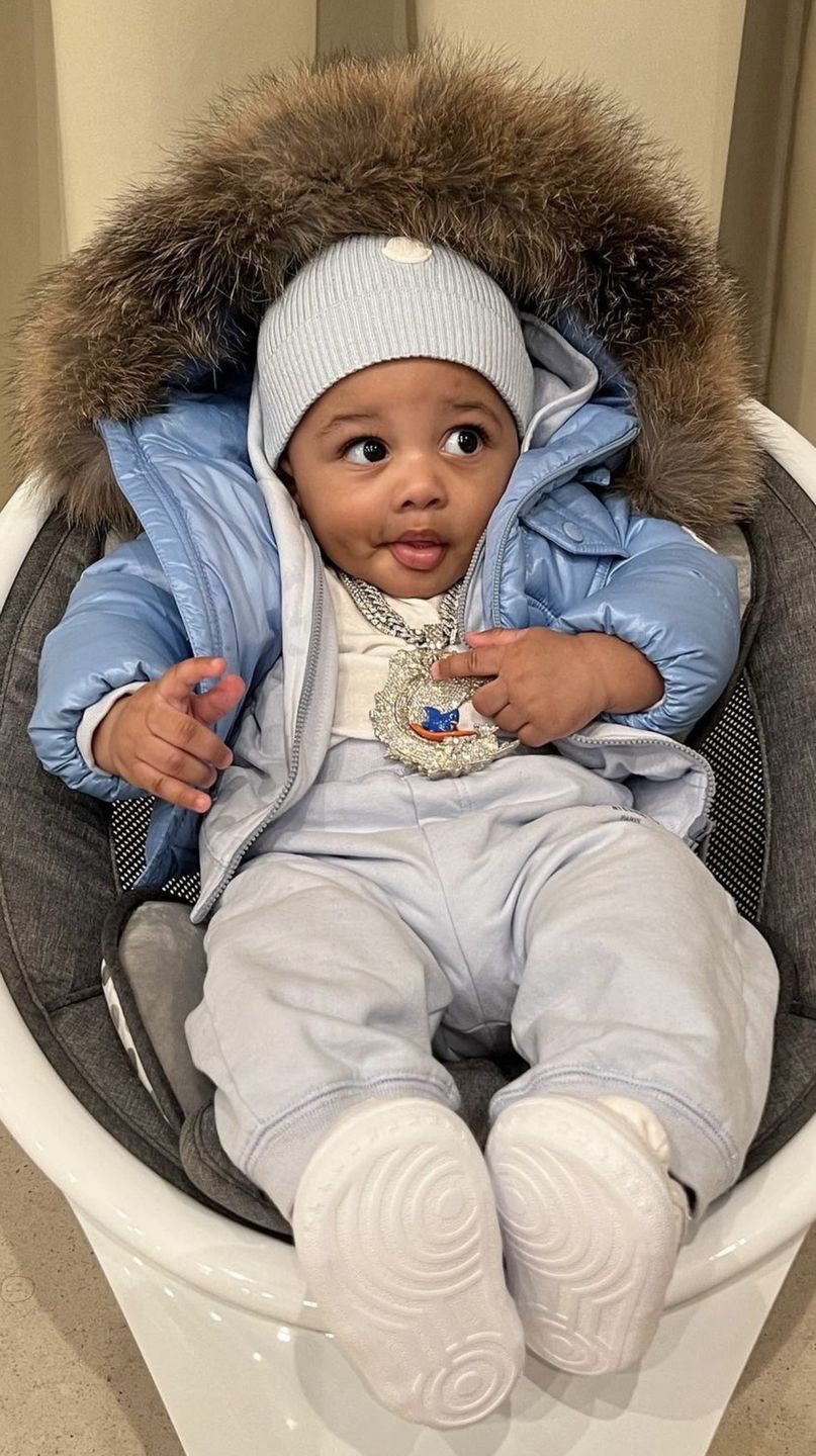 Cardi B i Offset w końcu pokazują synka i zdradzają, że nazywa się...Wave Set Cephus