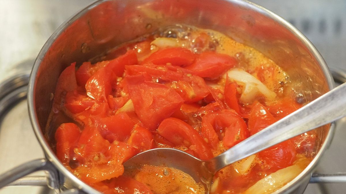 Smak Toskanii w twoim domu. Aksamitna zupa pomidorowa