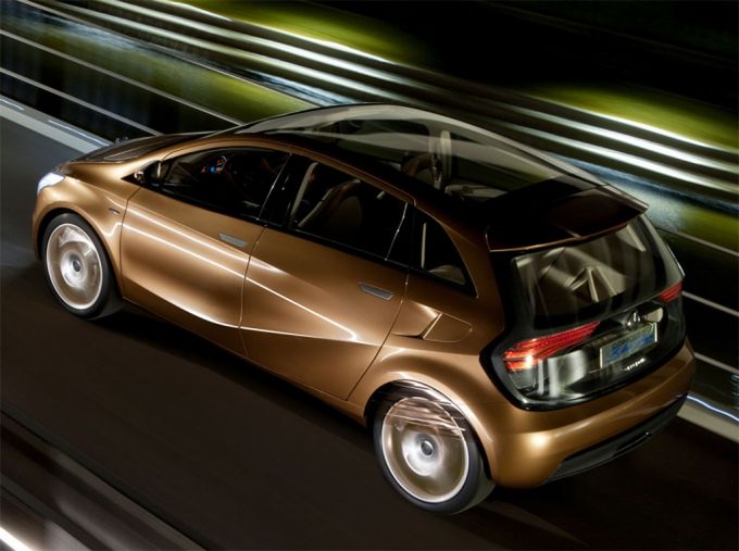 Mercedes BlueZERO E-CELL PLUS