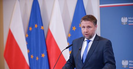 Kierwiński pojechał do szpitala. Mówi o "badaniu"