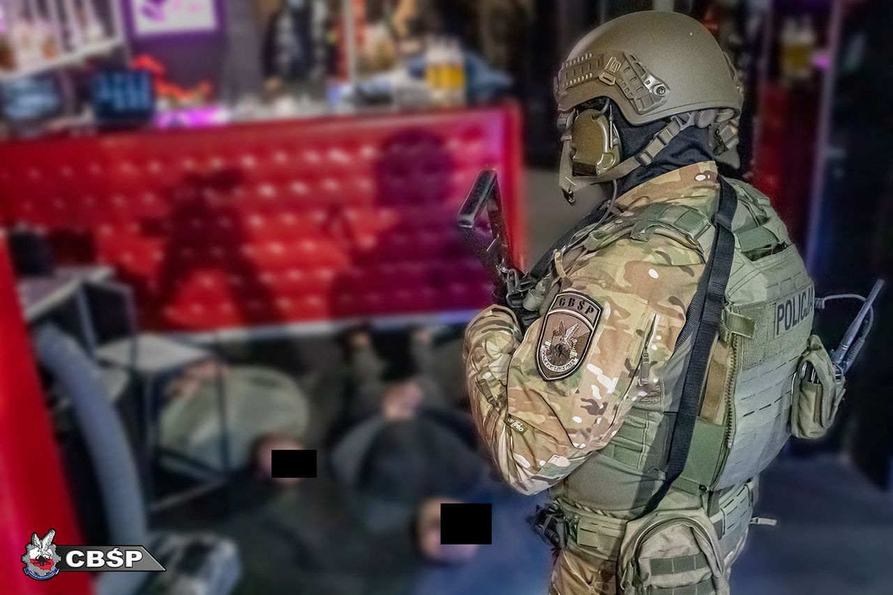 Imperium oszustw w klubach go-go rozbite. Akt oskarżenia wobec 82 osób po latach śledztwa