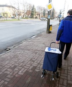 Listonosz uratował seniorkę. "Mogłaby już nie żyć"