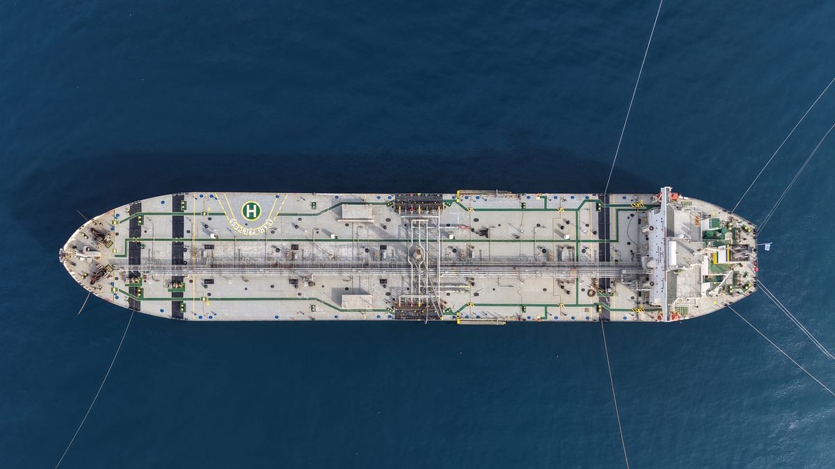 BANIYAS, SYRIA - SEPTEMBER 13: Fuel tankers carrying Iraqi oil arrive at the coastal storage facilities of the Baniyas Oil Terminal in Tartus province, Syria, on September 13, 2026. Following maritime blockades and escalating tension due to US and Israeli attacks near the Strait of Hormuz, Baghdad has revived overland oil export routes through Syria for the first time in 15 years. Under bilateral agreements between Iraqi and Syrian authorities, long convoys of fuel tankers transport oil across the border crossing to the Mediterranean terminal, where the cargo is offloaded into storage tanks and transferred onto maritime tankers for international delivery. (Photo by Hasan Belal/Anadolu via Getty Images)