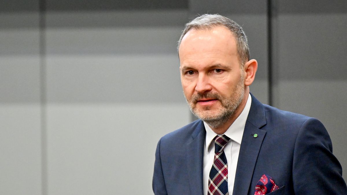 Krzysztof Hetman
Kielce, 22.03.2024. Minister rozwoju i technologii Krzysztof Hetman podczas spotkania w Centrum Kongresowym Targ�w Kielce, 22 bm. (mr) PAP/Piotr Polak
Piotr Polak
Centrum Kongresowe Targ�w Kielce, minister, polityk, polityka, rozwoju i technologii, spotkanie, wizyta, portret, wizyta krajowa