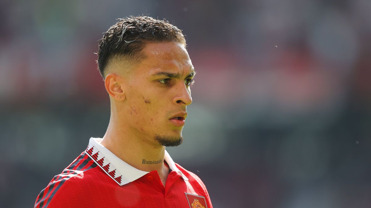 MANCHESTER, ENGLAND - MAY 13: Antony of Manchester United during the Premier League match between Manchester United and Wolverhampton Wanderers at Old Trafford on May 13, 2023 in Manchester, England. (Photo by James Gill - Danehouse/Getty Images)