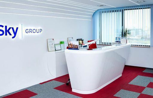 Grupa eSky wprowadza na stałe hybrydowy model pracy