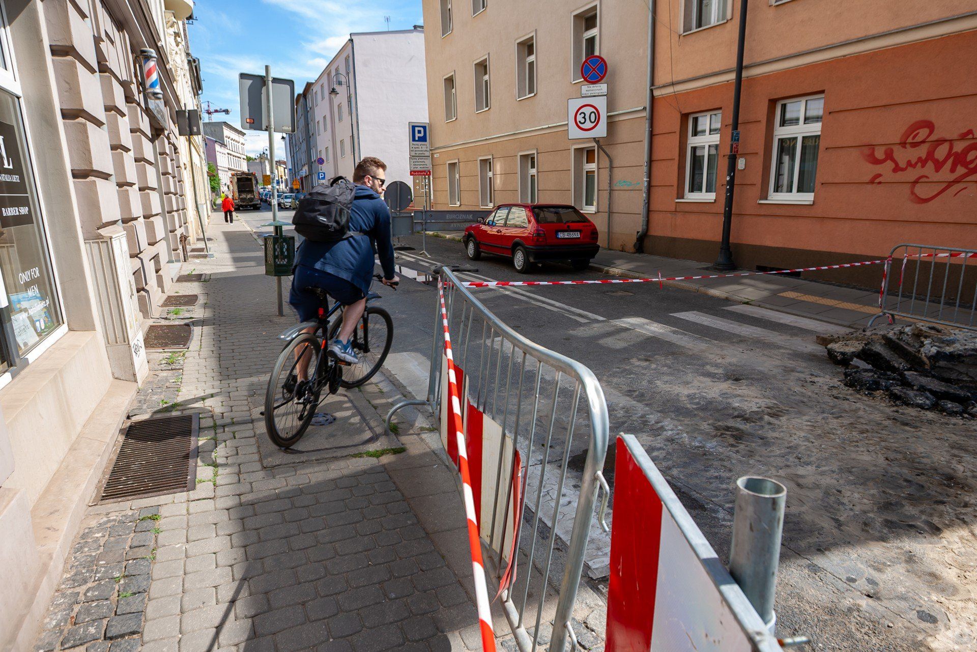 Inwestycja powiązana jest z pracami prowadzonymi po drugiej stronie Focha.