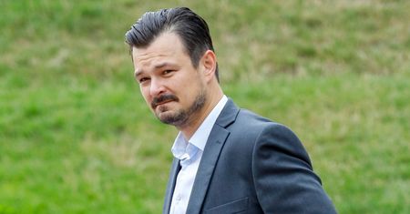 Był katolikiem, dziś chodzi do innego kościoła. Tak mówi o księżach