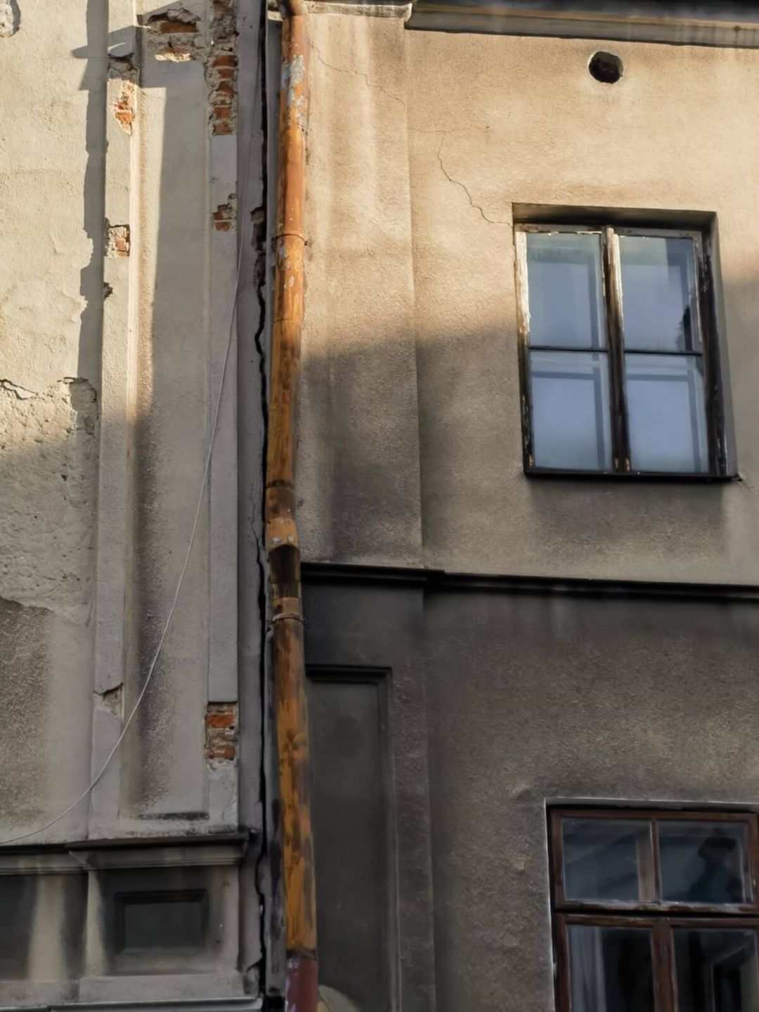 Zawaliła się ściana kamienicy przy ul. Bernardyńskiej w Lublinie