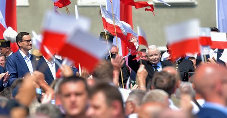 Kaczyński nagle zaczął mówić o Kukizie. Tłum głośno zareagował