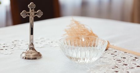 Tyle w kopertach z kolędy. Księża podają konkrety