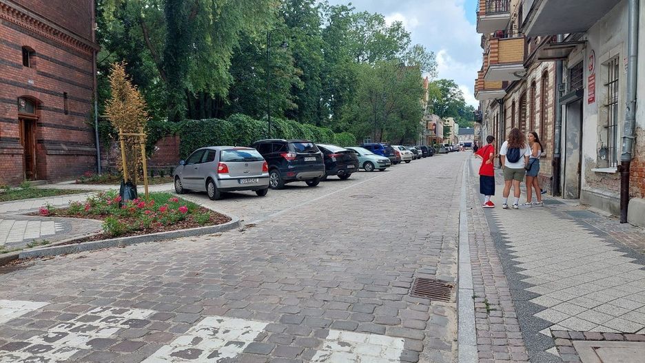 Kosynierów Gdyńskich to jedna z ważniejszych ulic wokół Starówki Grudziądza