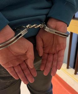 Szarpał, kopał i bił. Agresywny 28-latek trafił za kraty