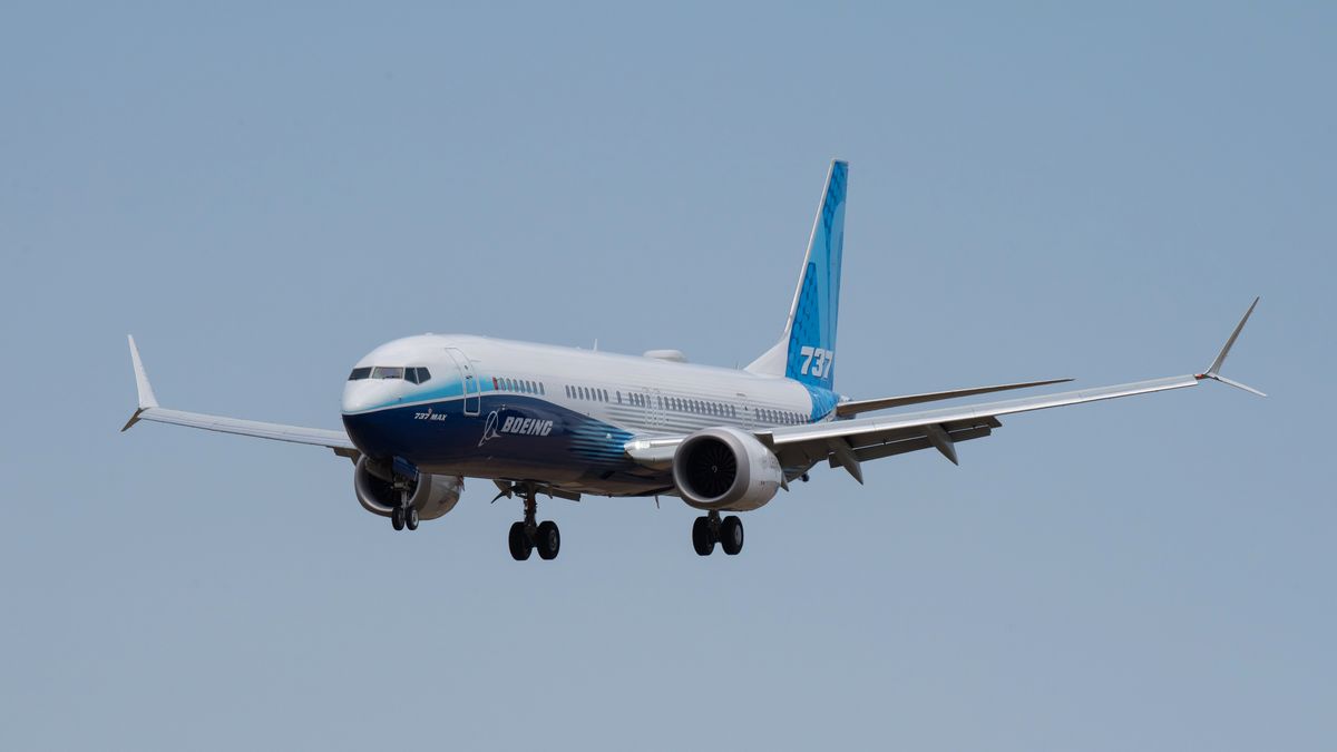 FARNBOROUGH, ENGLAND - JULY 18: The Boeing 737 Max flies during the Farnborough International Airshow 2022 display on July 18, 2022 in Farnborough, England. Farnborough International Airshow 2022 will host leading innovators from the aerospace, aviation and defence industries. (Photo by John Keeble/Getty Images)