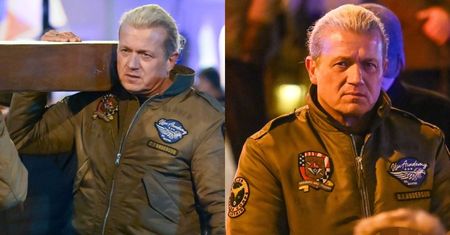 Jarosław Jakimowicz z krzyżem na barkach maszeruje ulicami Warszawy w ramach Armii Chrystusa