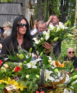 Koronawirus na pogrzebie w Zakopanem. "Kayah przechodzi procedury"