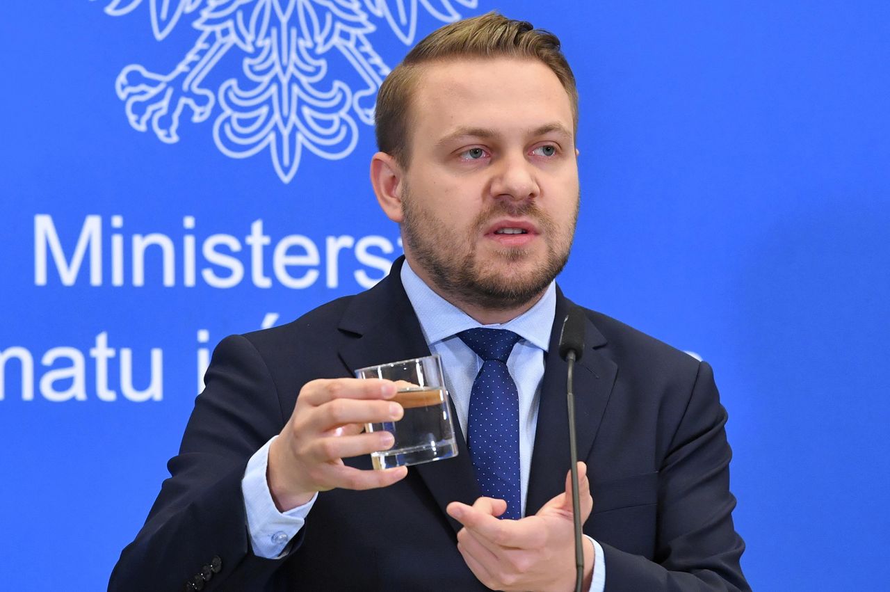 Wiceminister odpowiada na apel Tuska: Nie traktuję go poważnie