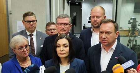 Komisja ds. Pegasusa ma listę osób inwigilowanych? Sroka ujawnia