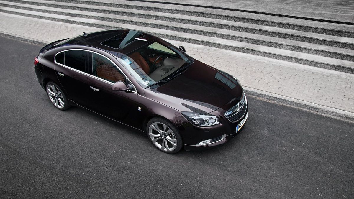 Opel Insignia to bez wątpienia samochód elegancki i nowoczesny. Niestety sporo użytkowników źle wspomina ten model.