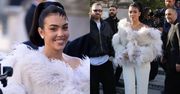 Wystrojona w piórka Georgina Rodriguez podbija kolejny paryski pokaz mody. Ikona stylu?