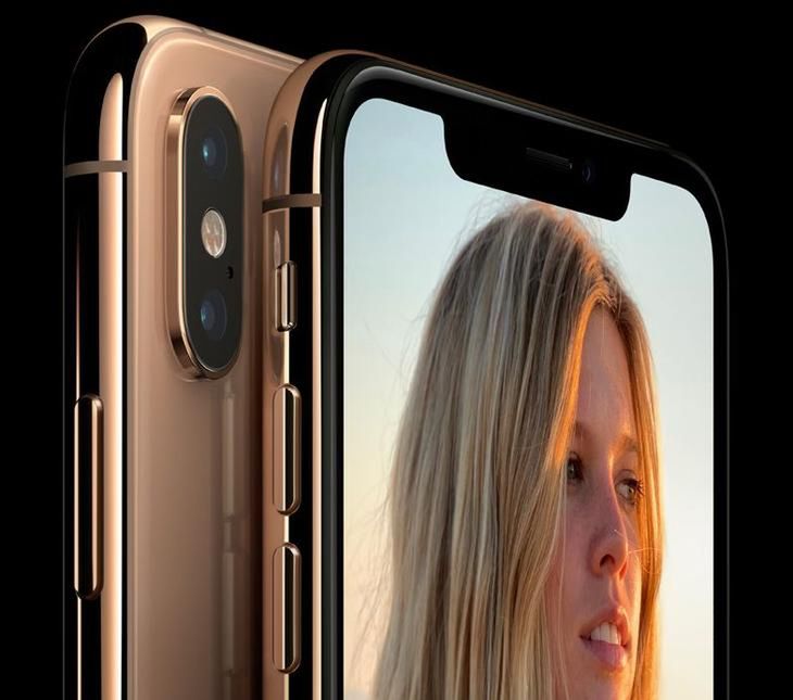 Apple ma zmniejszyć wcięcia w ekranach kolejnych iPhone'ów [#wSkrócie] 1
