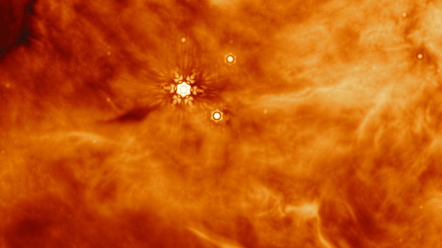 Astronomowie wykryli wokół dwóch protogwiazd etanol i inne złożone cząsteczki organiczne