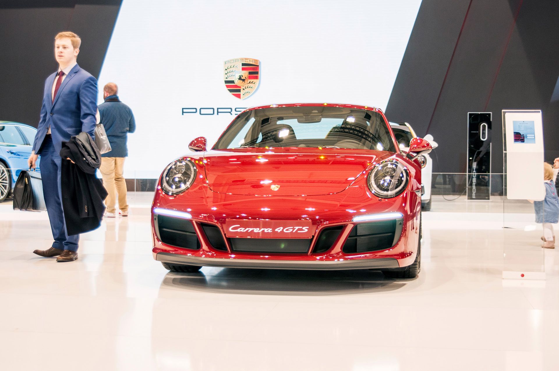 Porsche 911 Carrera 4 GTS