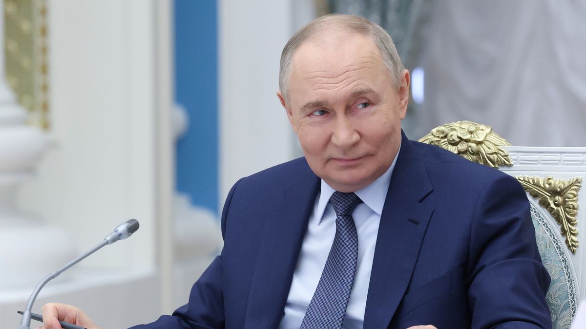 Russian President Vladimir Putin holds a meeting of the Russia - Land of Opportunities Supervisory Board at the Kremlin in Moscow, Russia, 27 May 2025. EPA/ALEXANDER KAZAKOV/SPUTNIK/KREMLIN POOL MANDATORY CREDIT Dostawca: PAP/EPA.