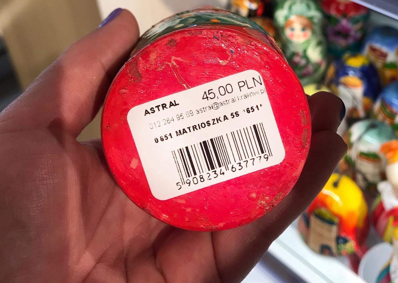 Kontrowersje budzą również ceny pamiątek 