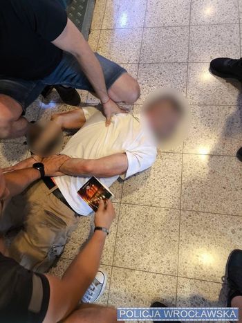 Wrocław: Policjanci zatrzymali podejrzanego o brutalne zabójstwo