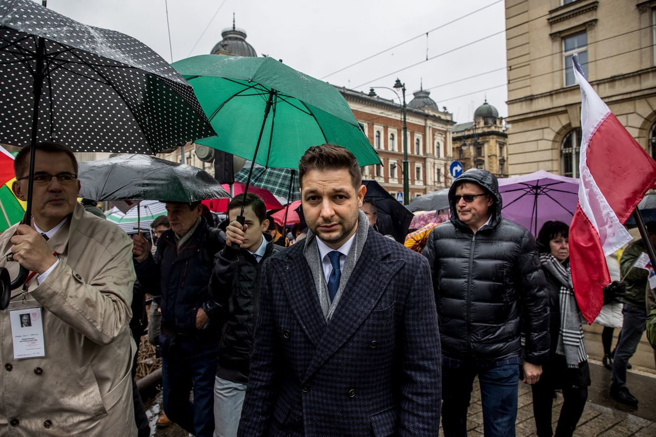 Patryk Jaki podczas "Marszu w obronie św. Jana Pawła II" w Krakowie