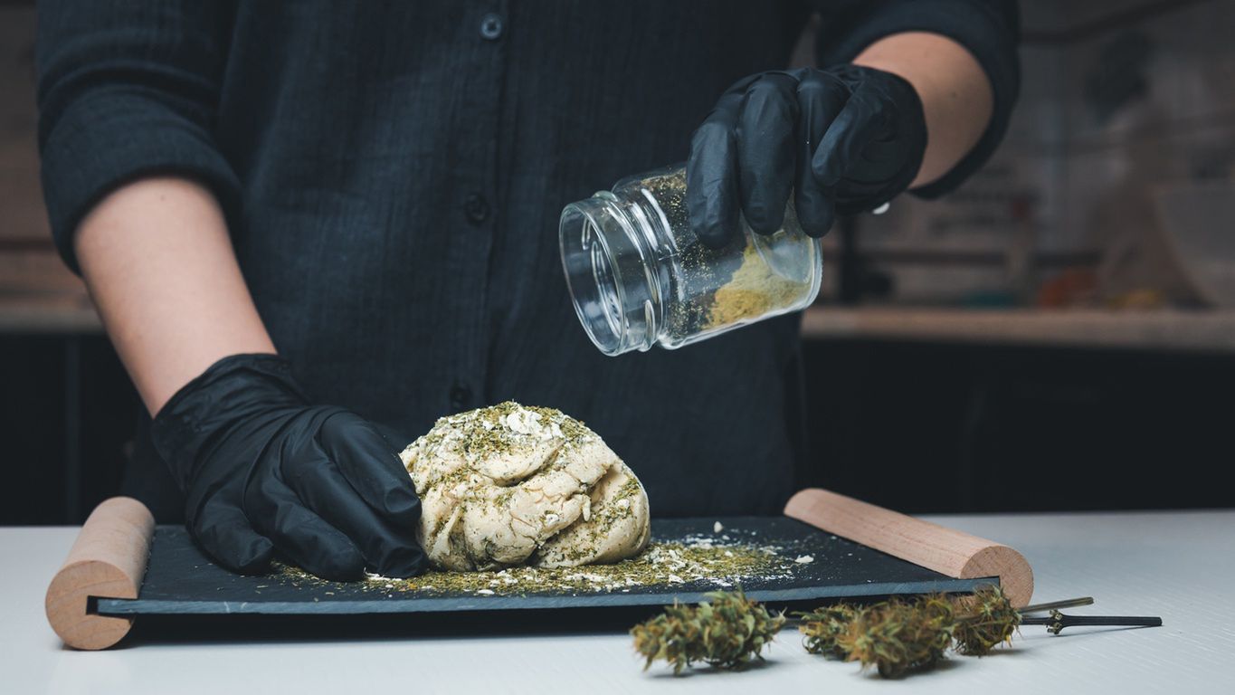 Kannabidiol w kuchni. Co warto o nim wiedzieć?