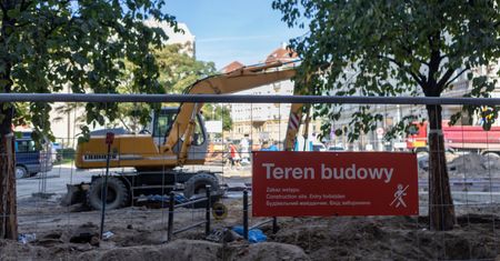 Głośny protest w Poznaniu. Budowlańcy pracowali o 3 w nocy