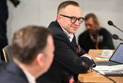 Soboń kłamał? "Nieformalnie to może kopać sąsiadce ogródek"