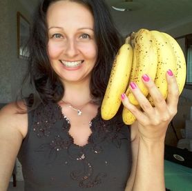 Przez 12 dni jadła same banany. Co stało się z jej ciałem?
