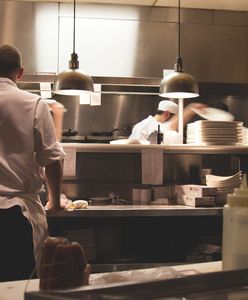 Nowe obostrzenia uderzą w restauracje. Prezydent Opola zaoferował pomoc