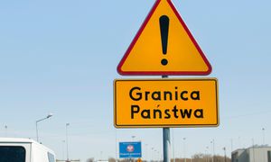 Fikcyjne firmy, szkoły i muzea. Tak przemycani są do Polski cudzoziemcy